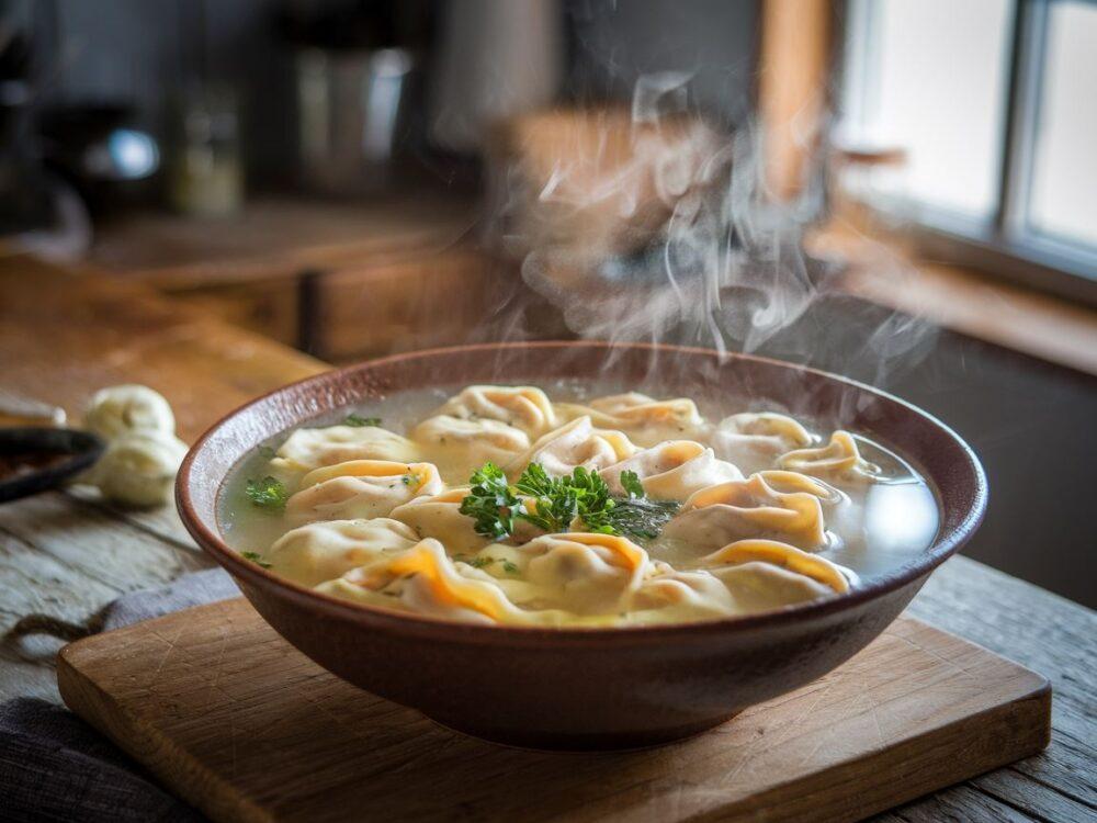 kluski w bulionie drobiowym